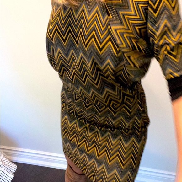 Bionic (Canadian designer) Wool body hugging dress - Picture 7 of 7